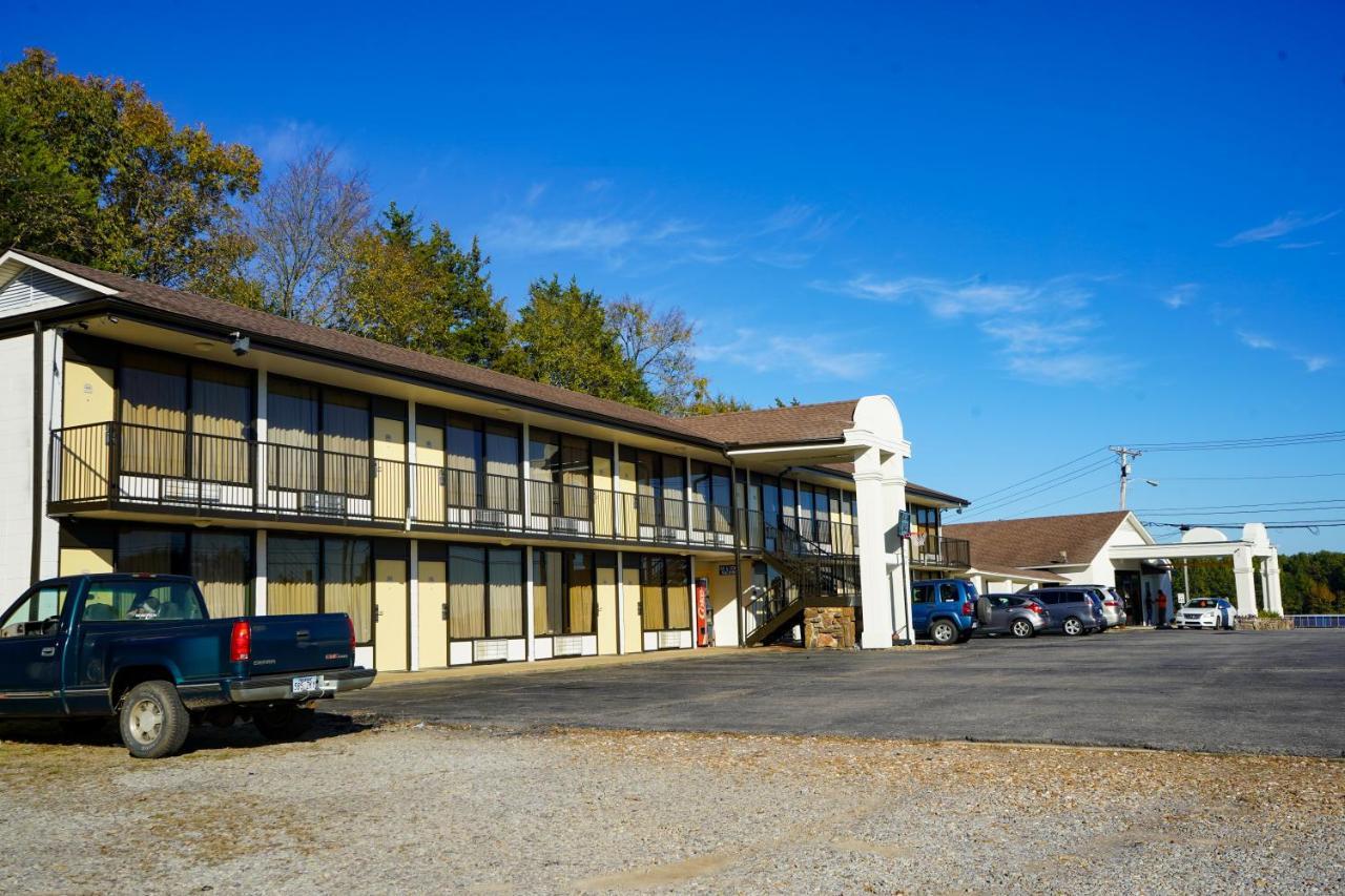 Sunset Inn Clarksville Exterior foto