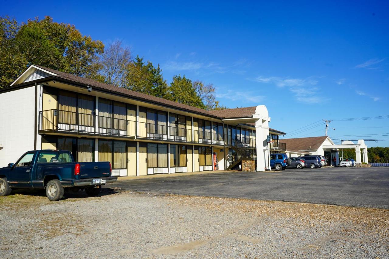 Sunset Inn Clarksville Exterior foto
